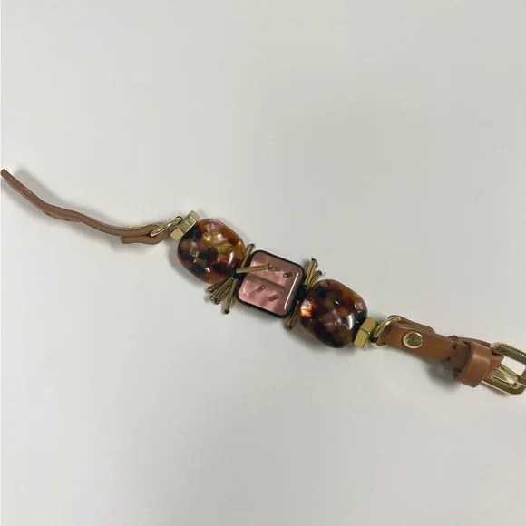 Chic Tortoiseshell and Gold Women's Bracelet - Picture 5 of 8